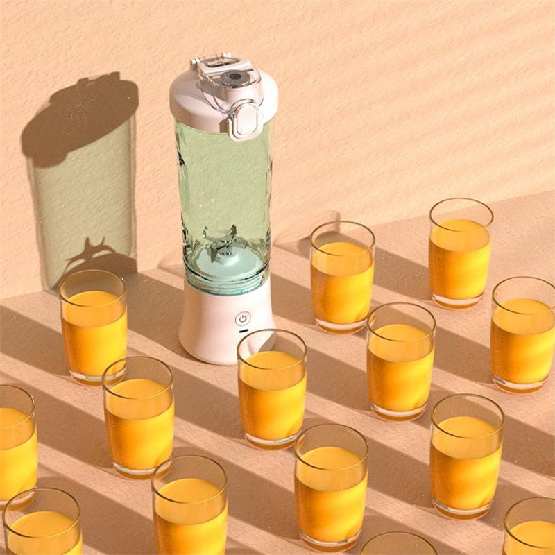 Portabel mini­blender med 6 blad – perfekt för shakes och smoothie